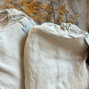 Cultiver linen sheet set. Fitted and flat sheets in natural.